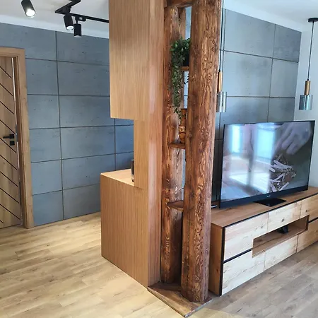 Apartment Luxusne - Olivia Telgart