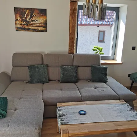 Luxusne - Olivia Apartment *