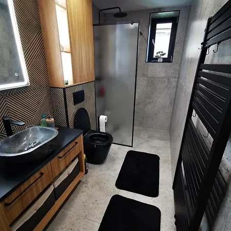 Apartment Luxusne - Olivia Telgart